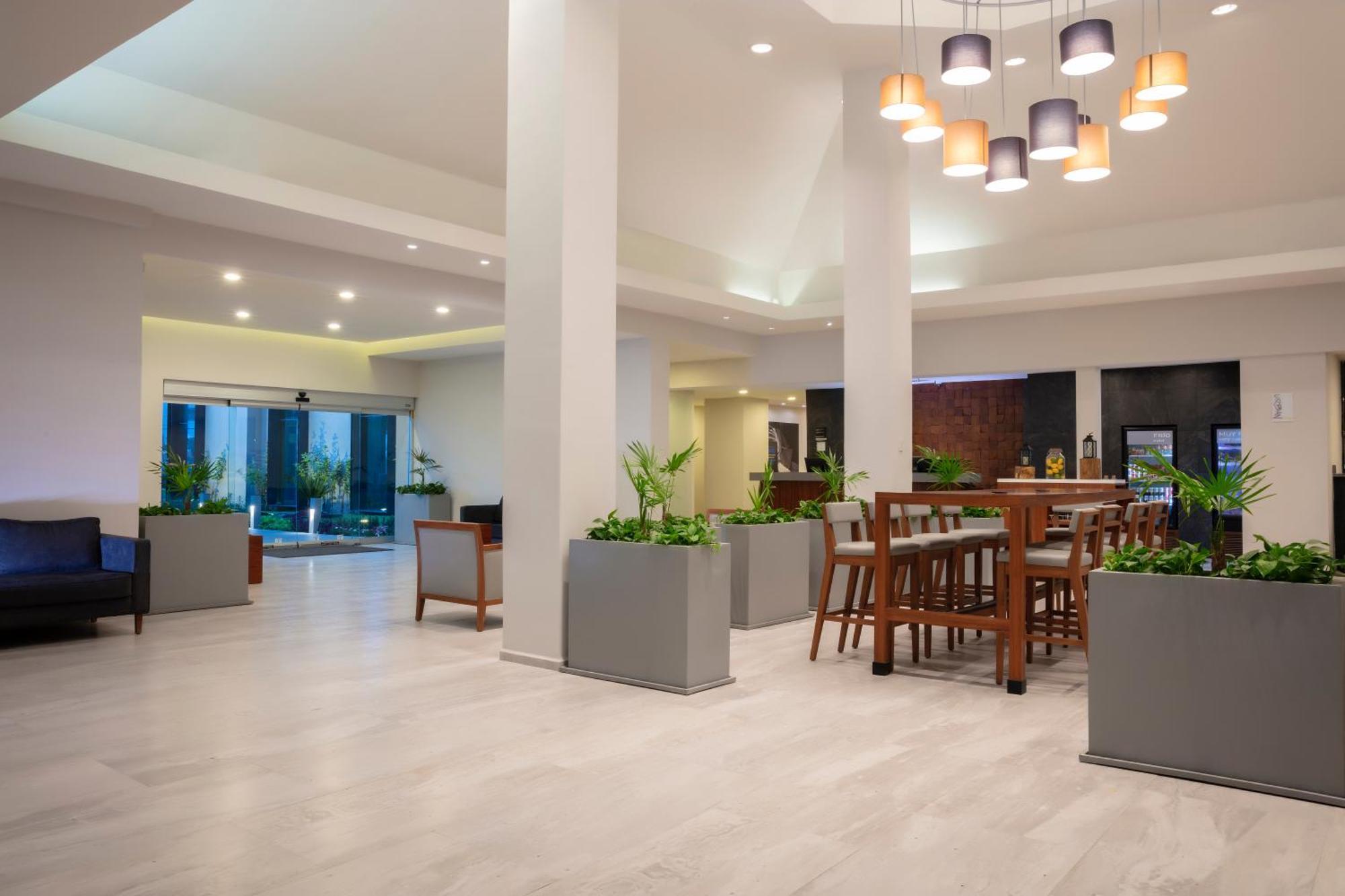 Krystal Urban Monterrey San Jeronimo Hotel Kültér fotó