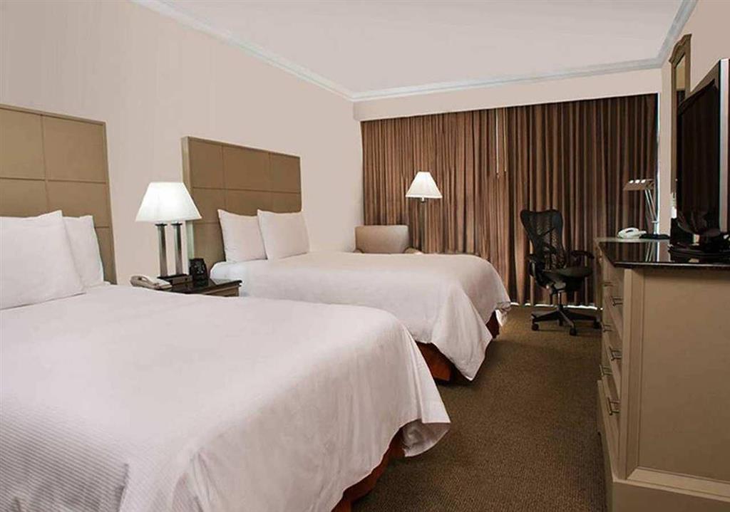 Krystal Urban Monterrey San Jeronimo Hotel Szoba fotó